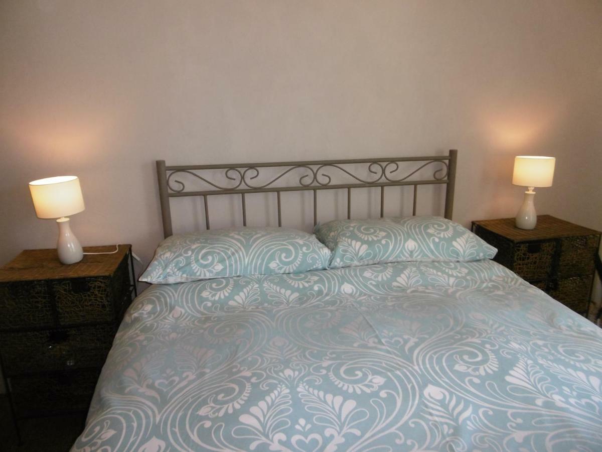 Le Chat Qui Peche B&B Châteauneuf-la-Forêt Екстериор снимка